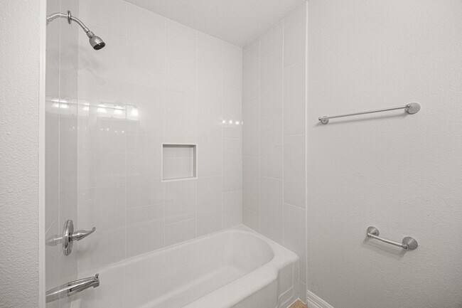 Building Photo - 6619 Maybank Dr