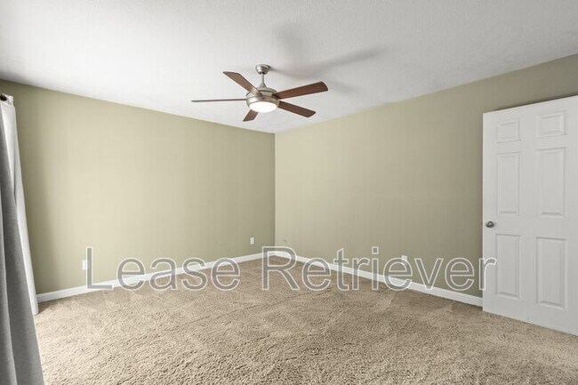 Building Photo - 1244 Royal Oaks Dr