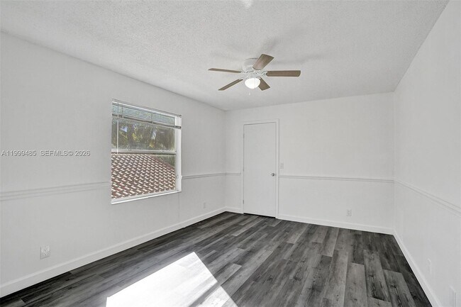 Building Photo - 2508 Cardaman Ave