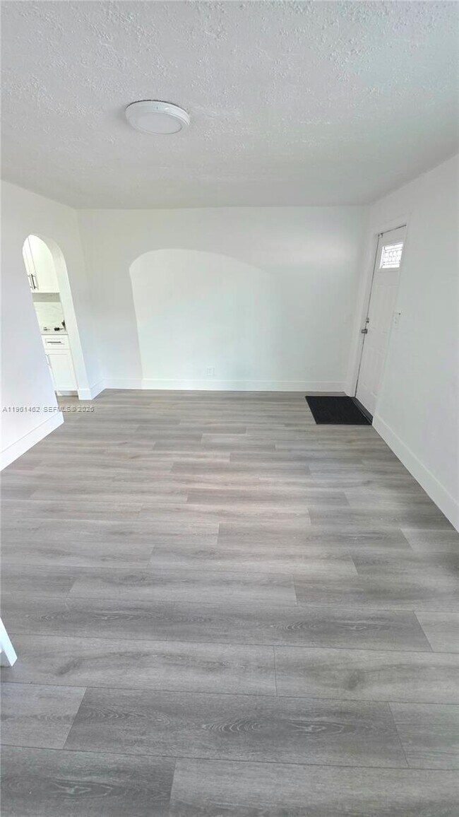 Building Photo - 6616 Raleigh St