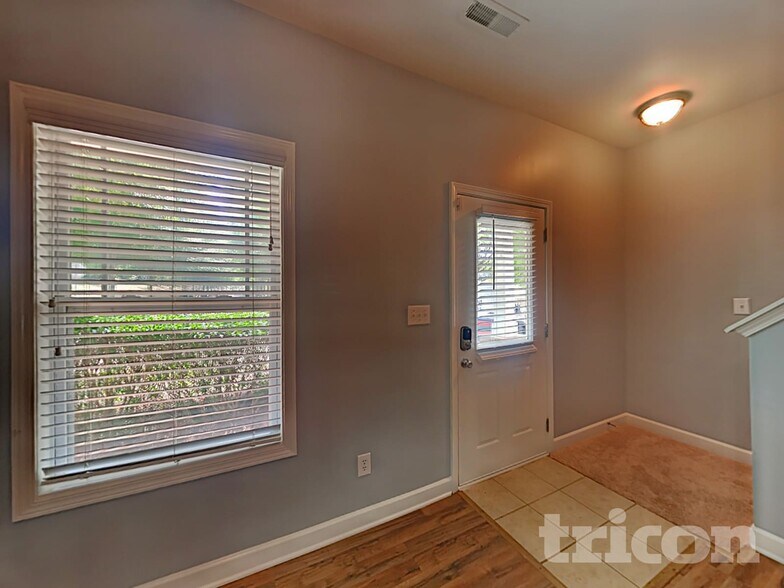 Building Photo - 12401 Walden Lea Dr
