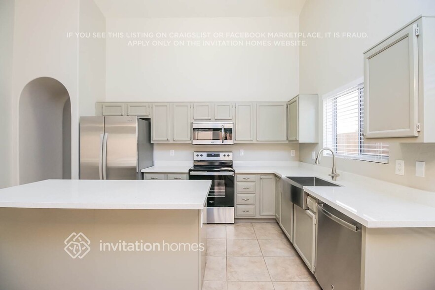 Building Photo - 653 N El Dorado Dr