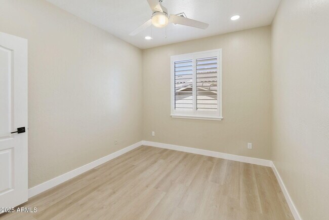 Building Photo - 1737 E Cortez Dr