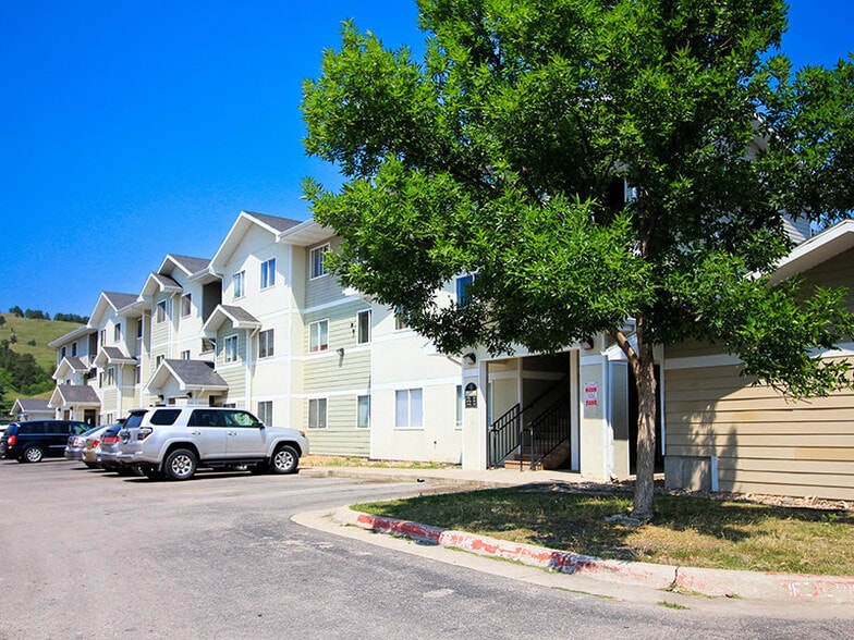 Building Photo - Rapid Creek Apartments