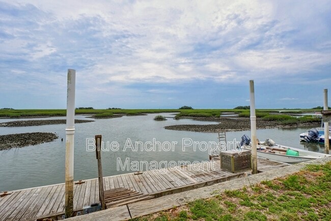 Building Photo - 337 Dogwood Ln