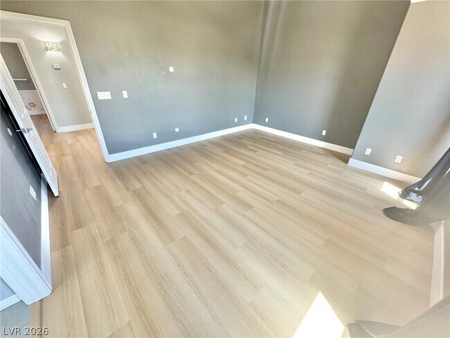 Building Photo - 216 Chiquis Ct