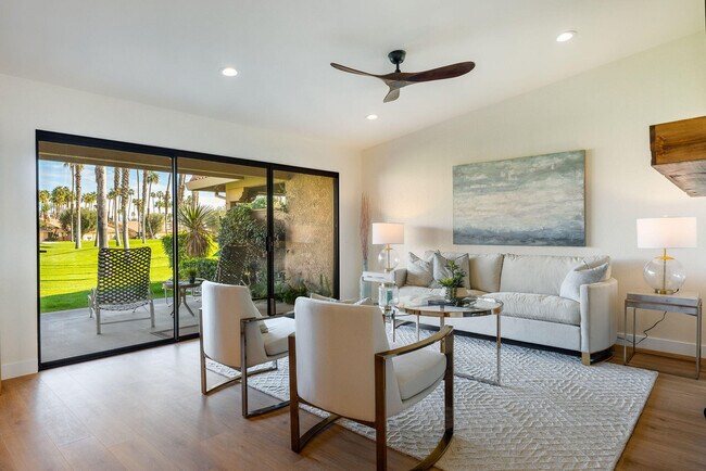 Building Photo - 54 Maximo Way