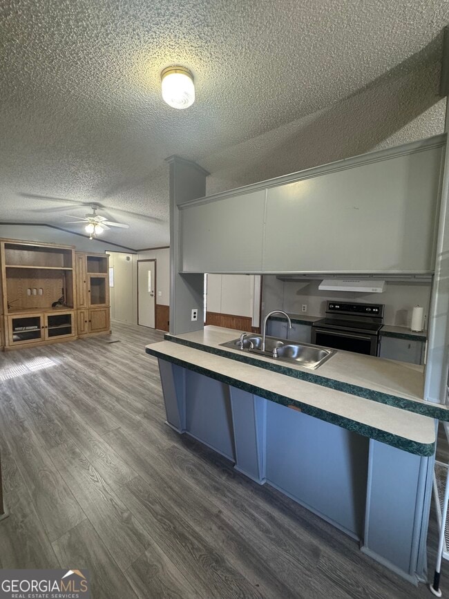 Building Photo - 30 Aaron Dr