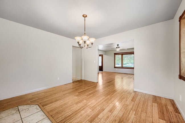 Building Photo - 2821 Serendipity Cir E