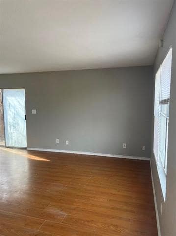 Building Photo - 305 Casie Ct