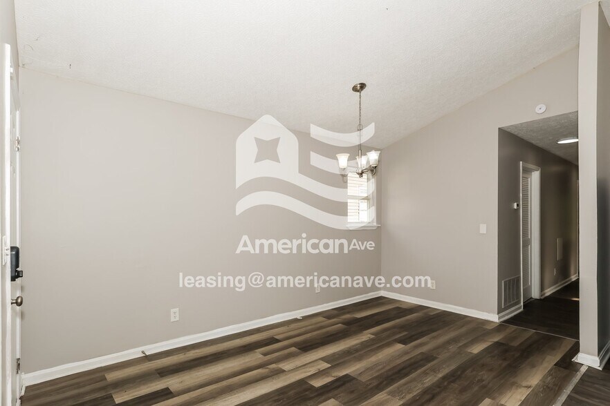 Building Photo - 2117 W Burnett Ave