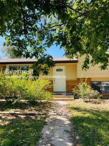 Primary Photo - 1701 Ridgewood Rd