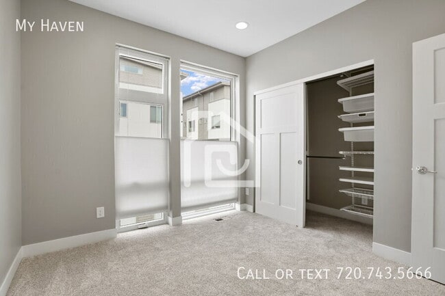Building Photo - 2735 W 21st Ave