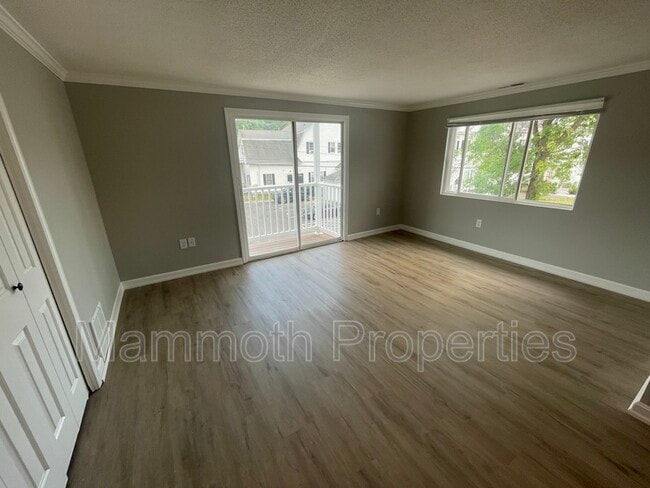 Building Photo - 667 Corning Rd