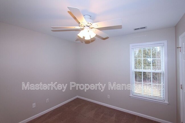 Building Photo - 309 Glaston Ct
