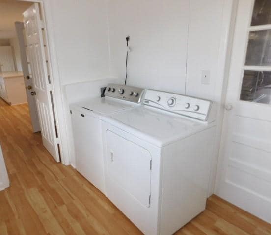 Building Photo - 2407 Summerland Dr