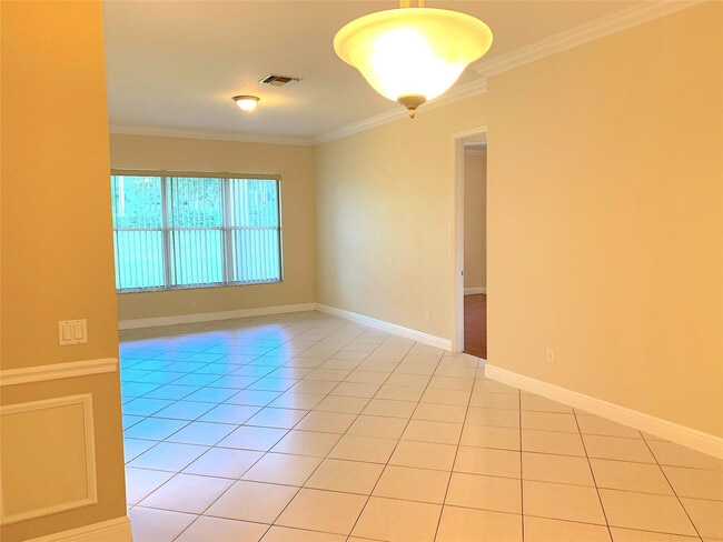 Building Photo - 2003 Grey Falcon Cir SW