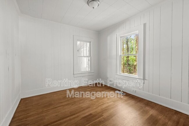 Building Photo - 1319 18th Way SW