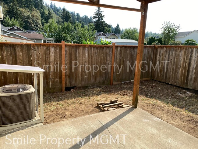Building Photo - 2523 SE 105th Ave