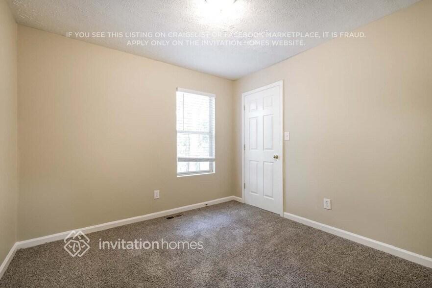 Building Photo - 5245 Hillcrest Glenn Dr