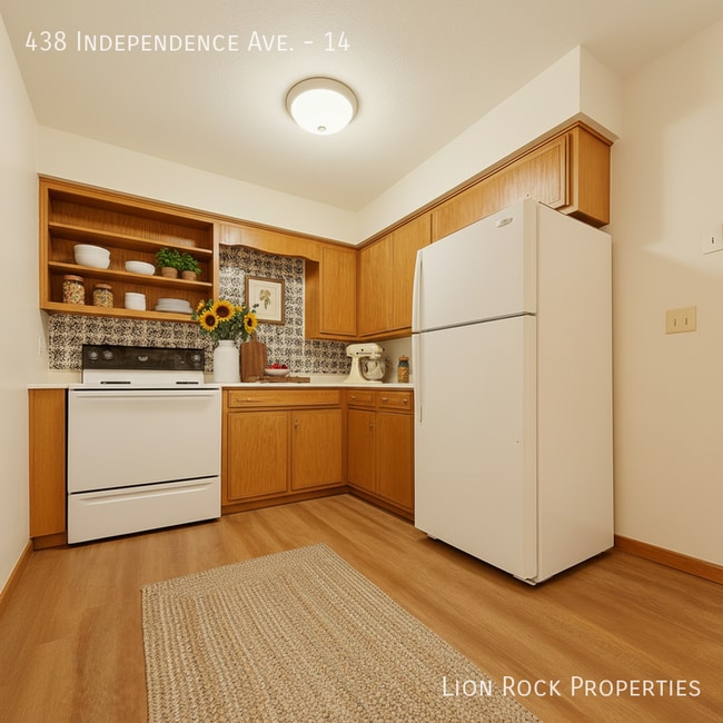 Building Photo - 438 Independence Ave N