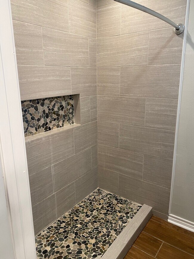 Building Photo - 4603 Hickory Downs Dr