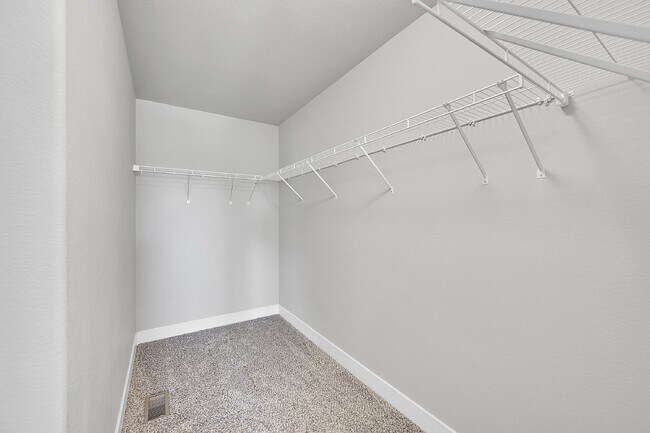 Building Photo - $2,300.00, 3 Beds, 2.5 Baths, Single Famil...