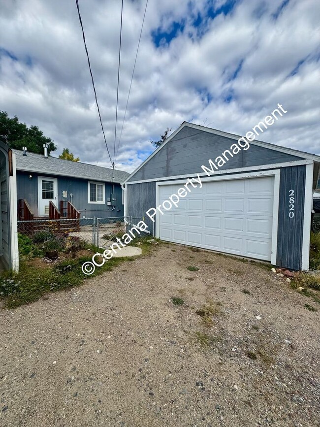 Building Photo - 3 Bed 1 Bath located on the flats