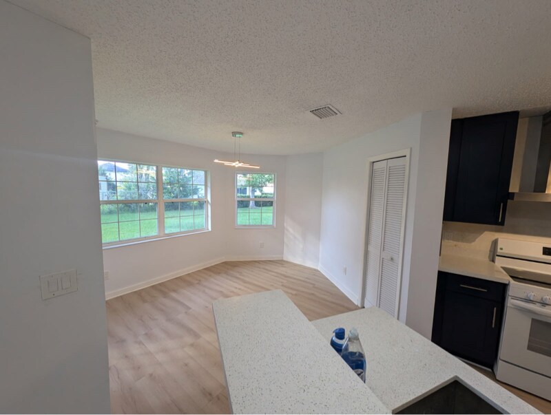 Building Photo - 103 Beauford Ln