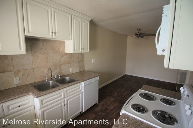 Building Photo - 4133 Melrose St