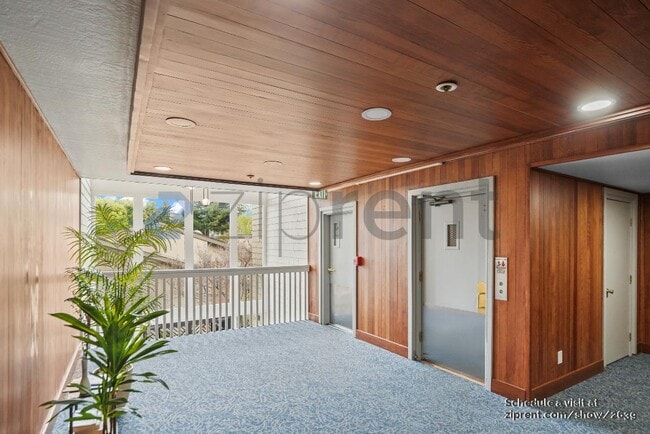 Building Photo - 49 Showers Dr