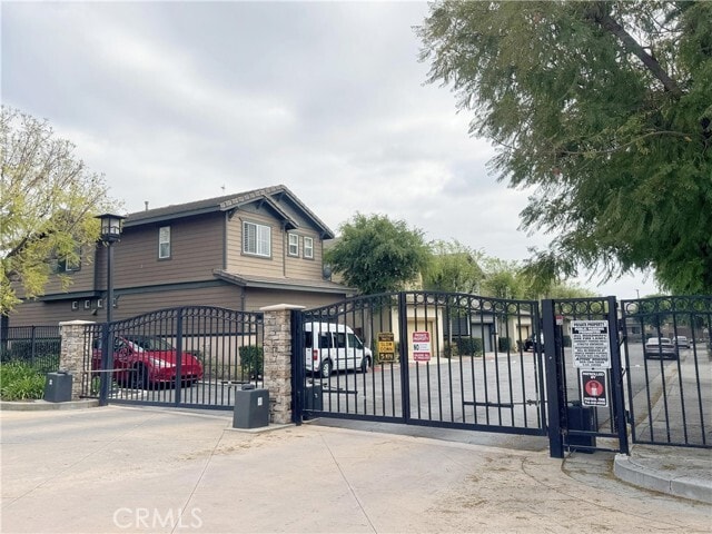 Building Photo - 1758 Lordsburg Ct