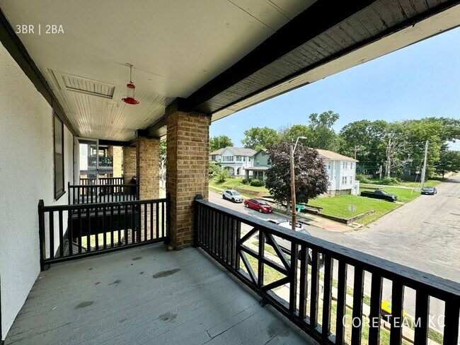 Building Photo - 4419 Roanoke Pkwy