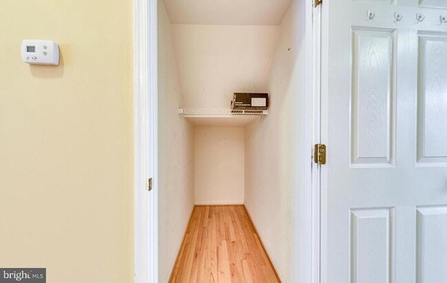 Building Photo - 11485 Carriage Gate Ct