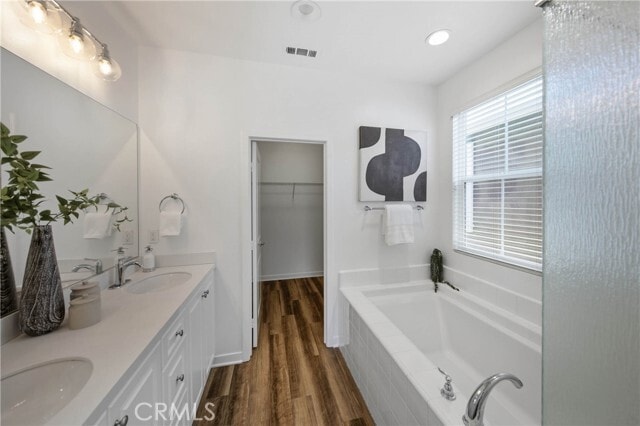 Building Photo - 385 N Avelina Way