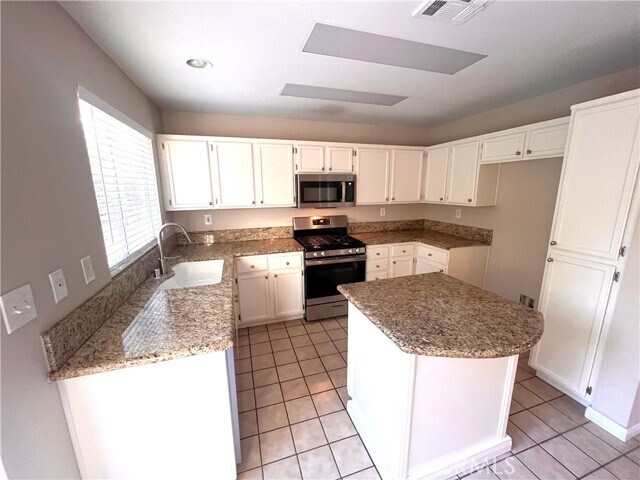 Building Photo - 30755 E Loma Linda Rd