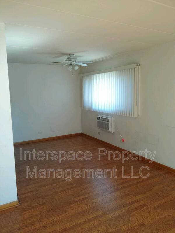 Building Photo - 9957 Cicero - 108