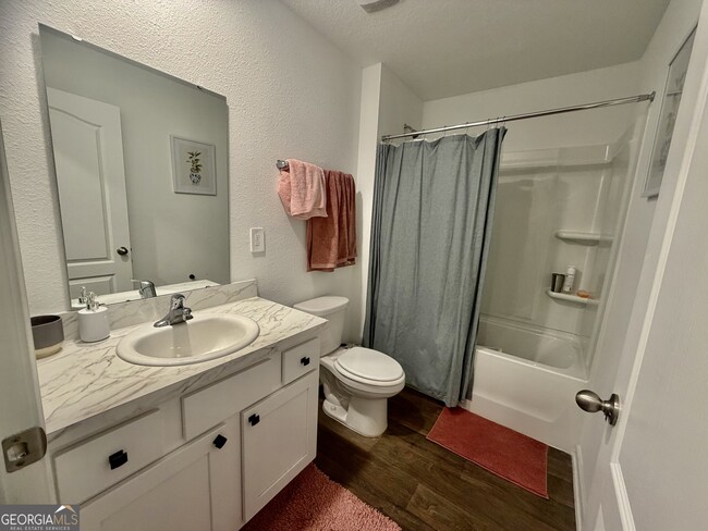 Building Photo - 90 Landing Blvd