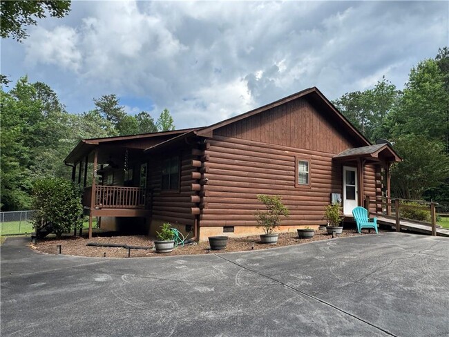 Building Photo - 8911 Daer Water Dr