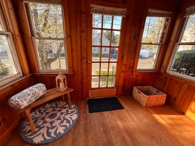 Building Photo - 4 Princeton Ave