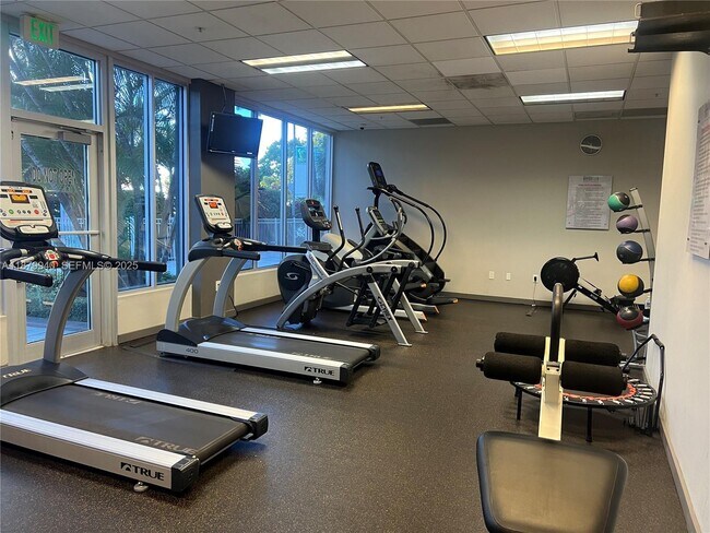 Building Photo - 19390 Collins Ave