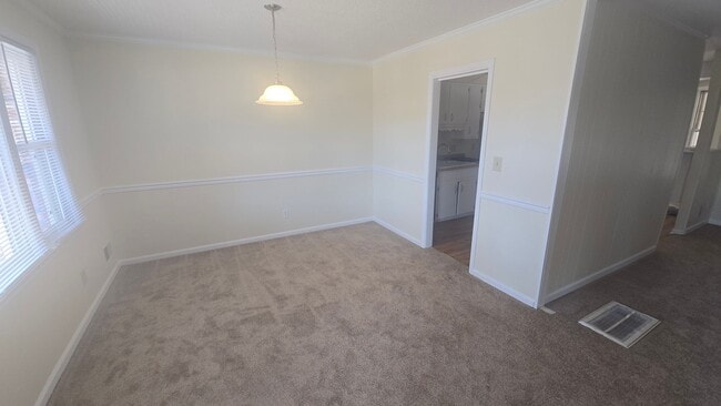 Building Photo - West Columbia