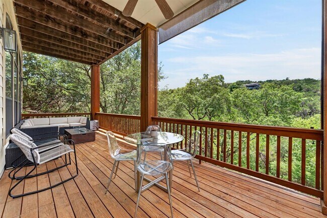 Building Photo - 2801 Manitou Dr