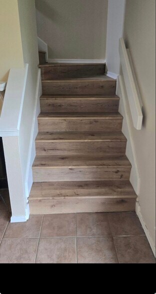 Building Photo - 3900 S Q St