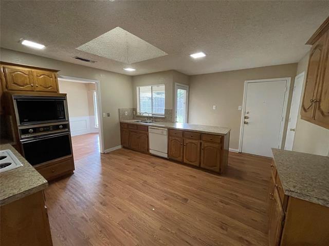Building Photo - 407 Hillcroft Cir