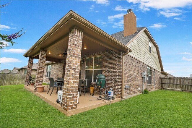 Building Photo - 2711 Talsworth Dr