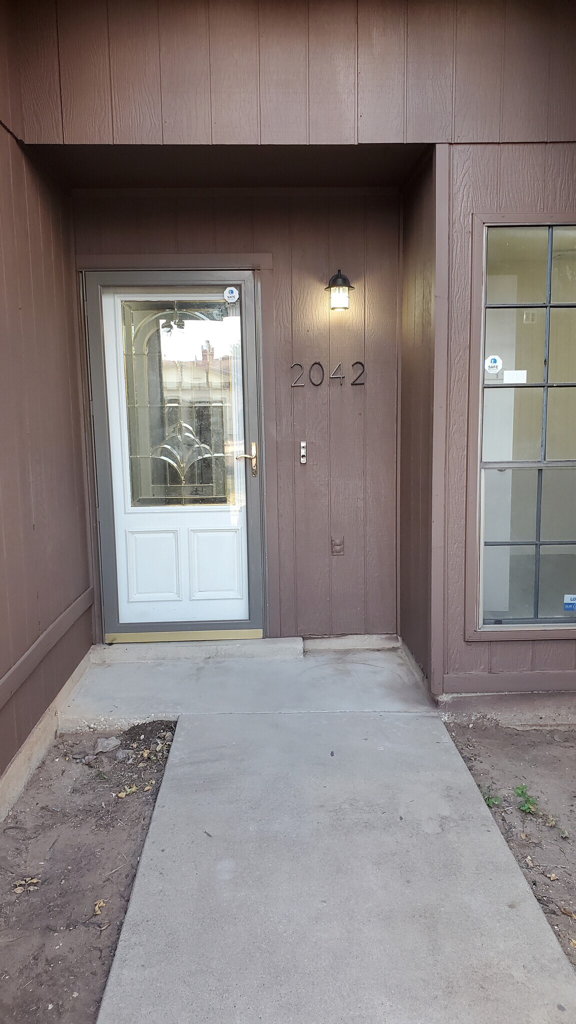 Building Photo - 2042 Magill St