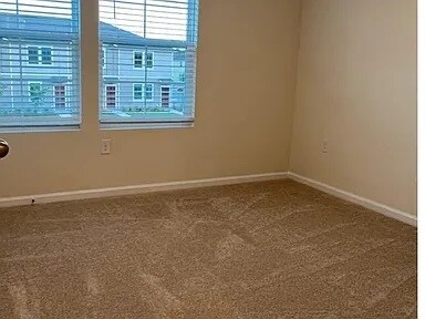 Building Photo - 882 Rotary Rd