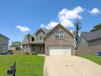Building Photo - 144 Sycamore Hill Dr