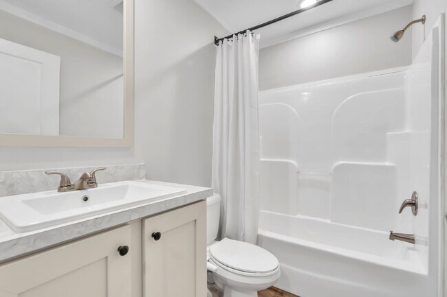 Building Photo - Spacious 2BR, 2BA home on 1.5 acres with Extra Storage - $1675/mo rent***